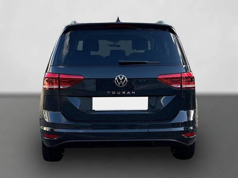 Gebraucht VW Touran Highline 150 PS (110 kW) 2024 Grau Van / Kleinbus