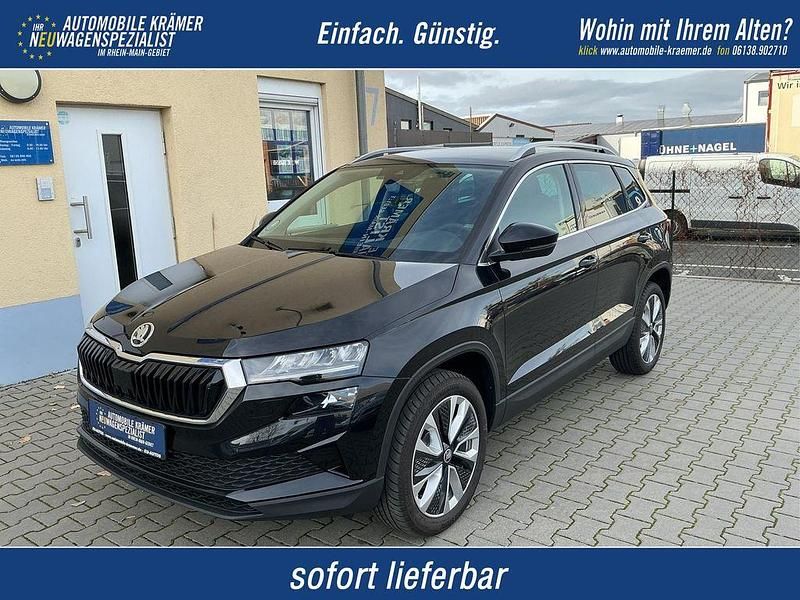 Black magic metallic Neu 2025 Skoda Karoq Selection SUV | 32.290 € (Superpreis) - Bild 1/4