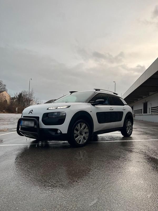 Gebraucht Citroën C4 82 PS (60 kW) 2015 Weiß Limousine