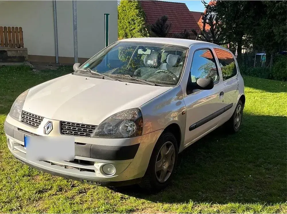 Gebraucht Renault Clio 58 PS (42 kW) 2001 Kleinwagen