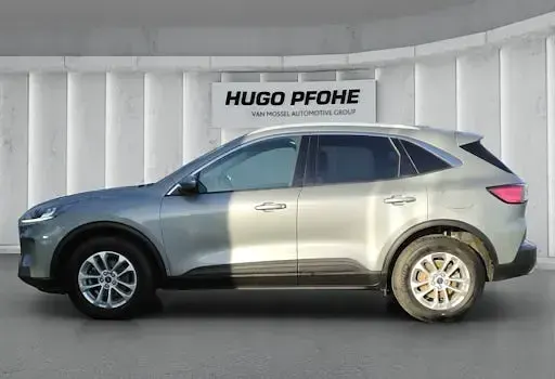 Gebraucht Ford Kuga Titanium 150 PS (110 kW) 2021 Silber SUV