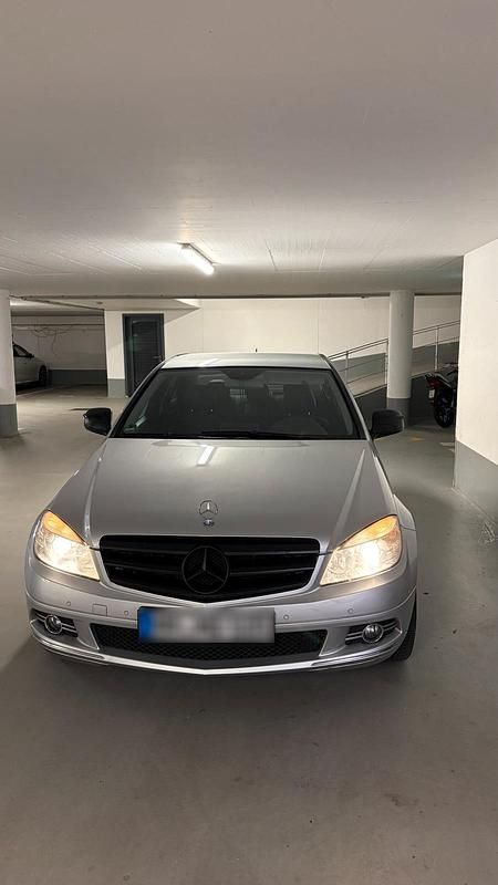 Gebraucht Mercedes C220 170 PS (125 kW) 2008 Silber Limousine