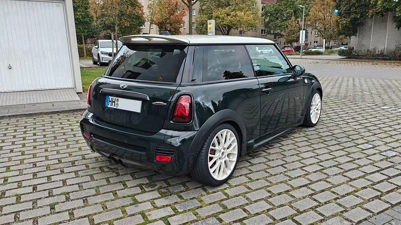 Gebraucht Mini John Cooper Works 211 PS (155 kW) 2010 Grün Kleinwagen