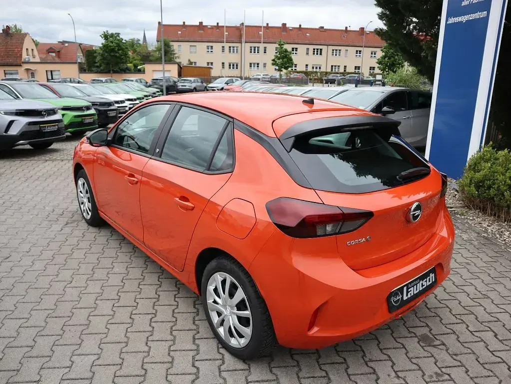 Używany Opel Corsa-e Edition 100 kW (136 KM) 2022 Pomarańczowy Hatchback