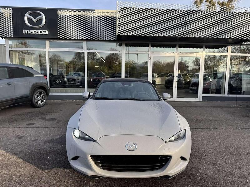 Neu Mazda MX5 Exclusive-Line 132 PS (97 kW) 2025 Grau Cabrio