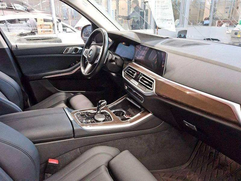 Gebraucht BMW X5 Performance 286 PS (210 kW) 2022 Saphirschwarz SUV