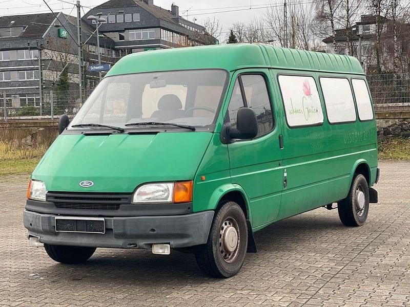 Gebraucht Ford Transit 98 PS (72 kW) 1994 Grün Van / Kleinbus