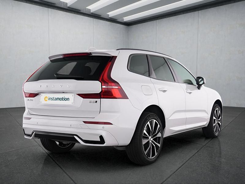 Gebraucht Volvo XC60 Plus 250 PS (183 kW) 2024 Weiß SUV