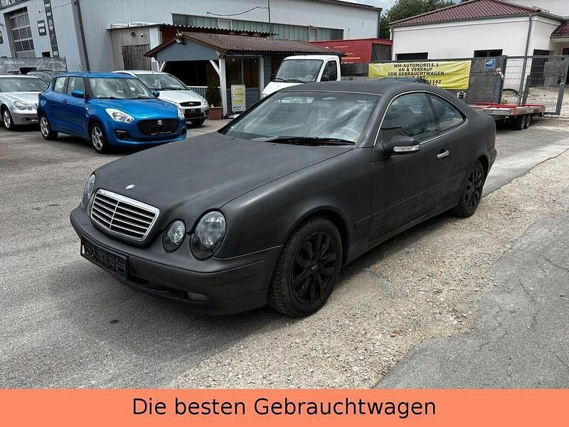 Schwarz Gebraucht 2001 Mercedes CLK200 Elegance Coupé | 2.690 € (Fairer Preis) - Bild 1/4