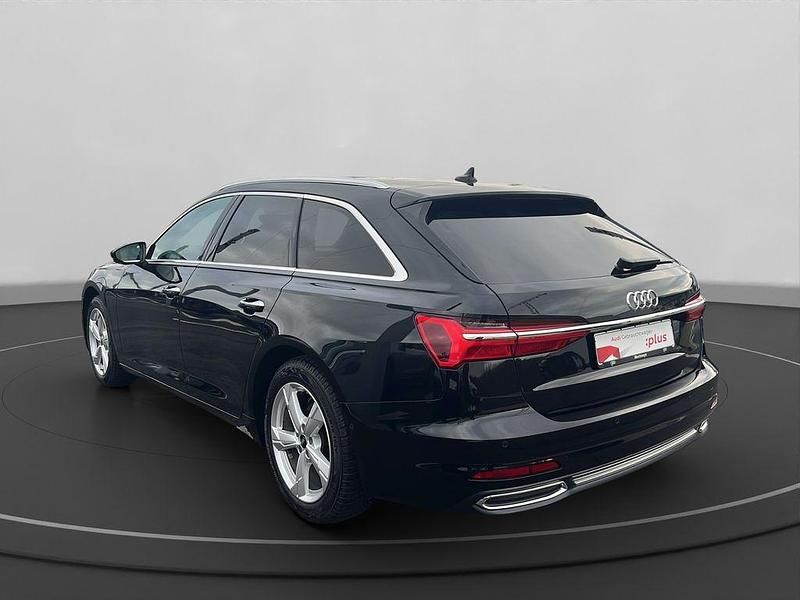 Gebraucht Audi A6 Ambiente 204 PS (150 kW) 2022 Mythosschwarz metallic Kombi