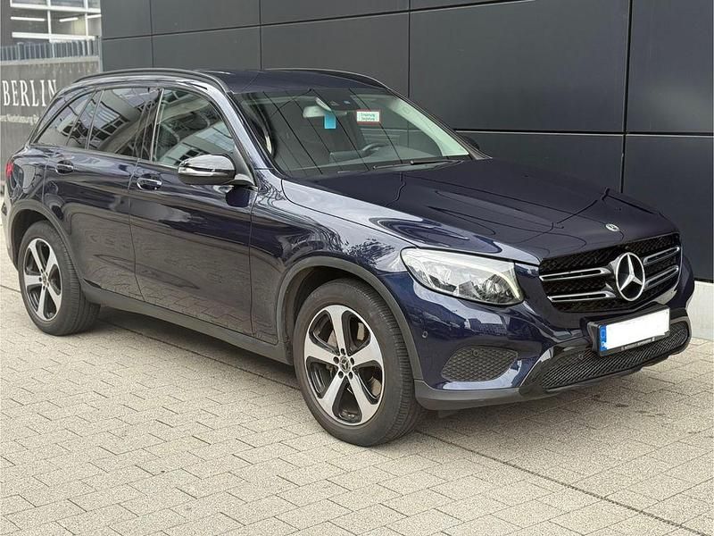 Gebraucht Mercedes GLC250 211 PS (155 kW) 2017 Blau SUV