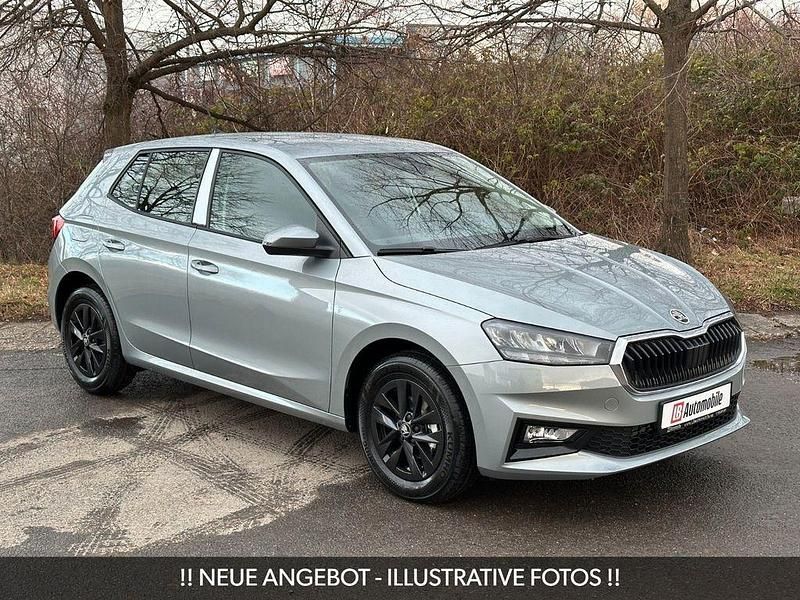 Neu Skoda 105 95 PS (69 kW) 2026 Silber Limousine