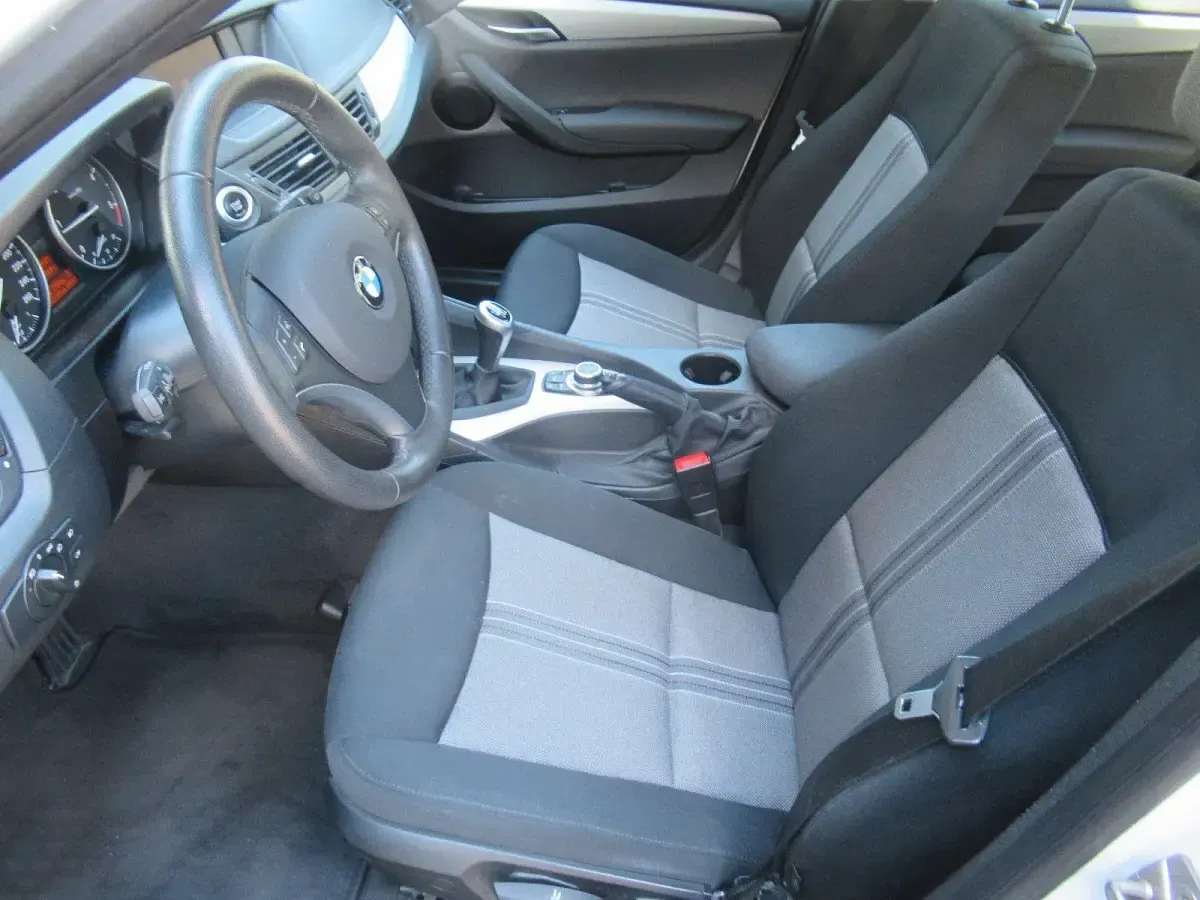 Gebraucht BMW X1 Sport Line 143 PS (105 kW) 2011 Weiß SUV