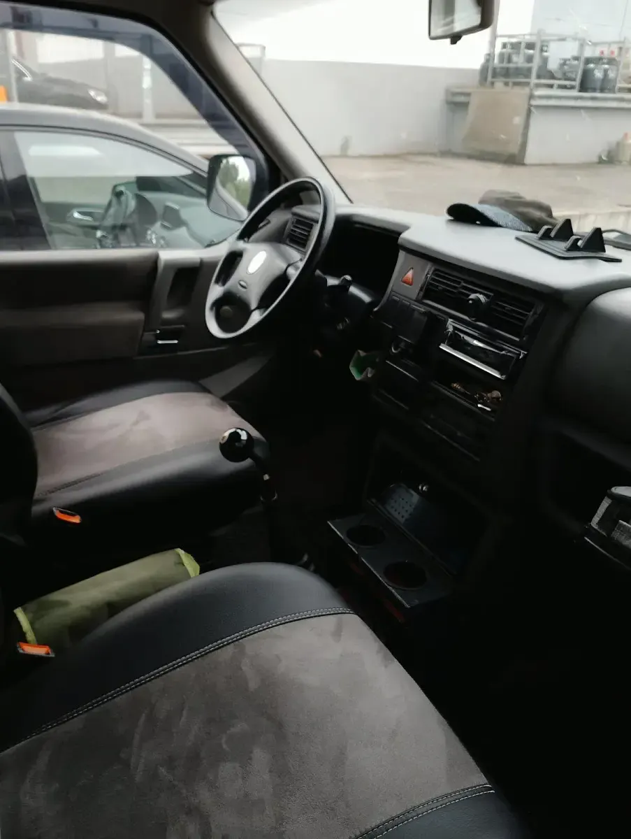 Gebraucht VW T4 88 PS (64 kW) 2000 Grau Van