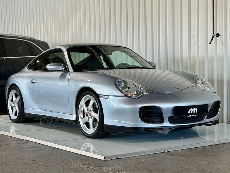 Silber Gebraucht 2002 Porsche 911 Carrera 4S Coupé | 53.900 € (Teuer) - Bild 1/4