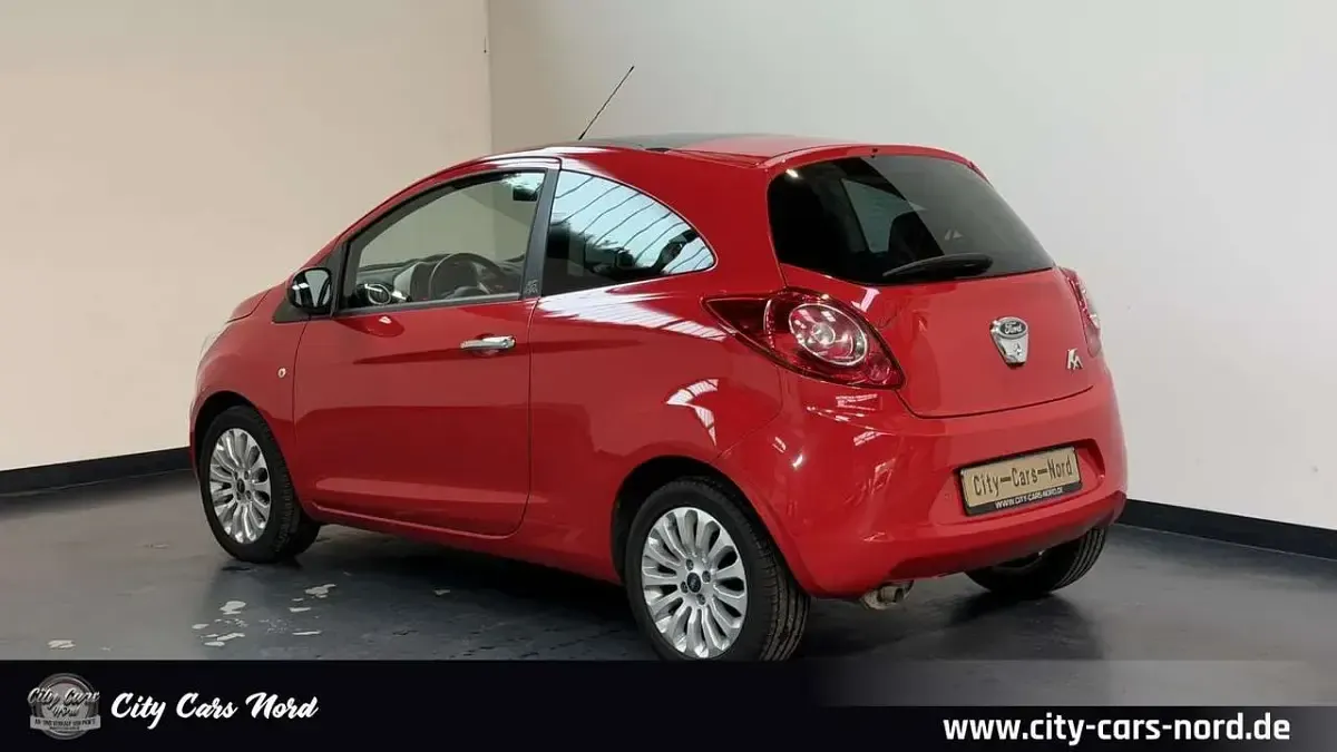 Gebraucht Ford Ka Titanium 69 PS (50 kW) 2015 Rot Kleinwagen