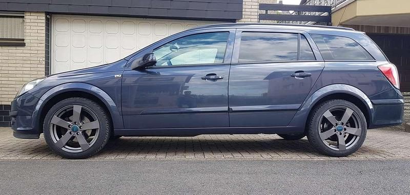 Blau Gebraucht 2007 Opel Astra Kombi | 2.499 € (Fairer Preis) - Bild 1/4