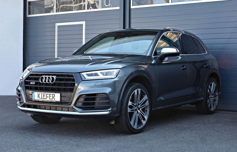 Daytonagrau met Gebraucht 2020 Audi SQ5 Sport SUV | 32.700 € - Bild 1/4