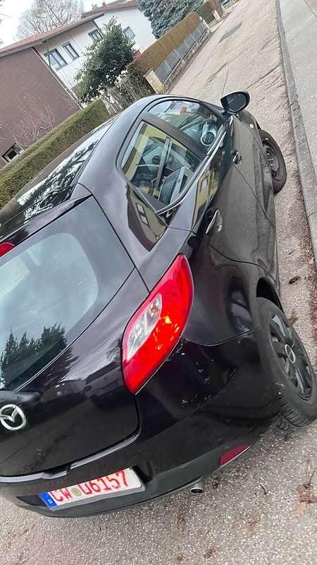 Gebraucht Mazda 2 Independence 75 PS (55 kW) 2008 Braun Kleinwagen