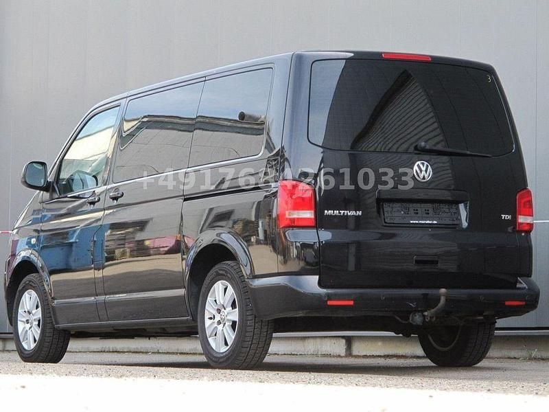 Gebraucht VW Multivan Comfortline 140 PS (102 kW) 2011 Schwarz Van / Kleinbus