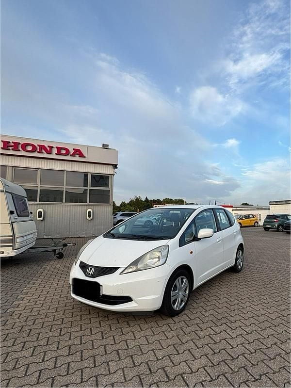 Weiß Gebraucht 2010 Honda Jazz Kleinwagen | 4.500 € (Teuer) - Bild 1/4