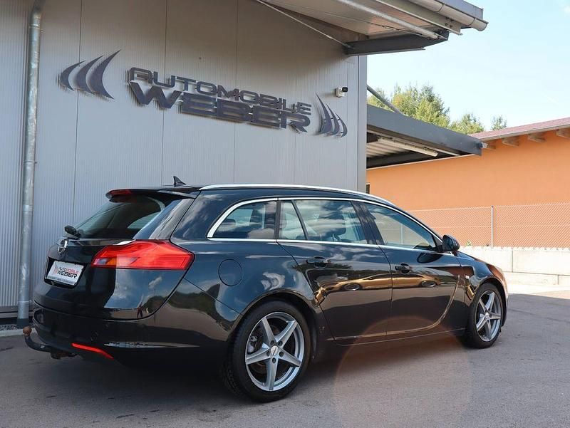 Gebraucht Opel Insignia Edition 160 PS (117 kW) 2010 Schwarz Kombi