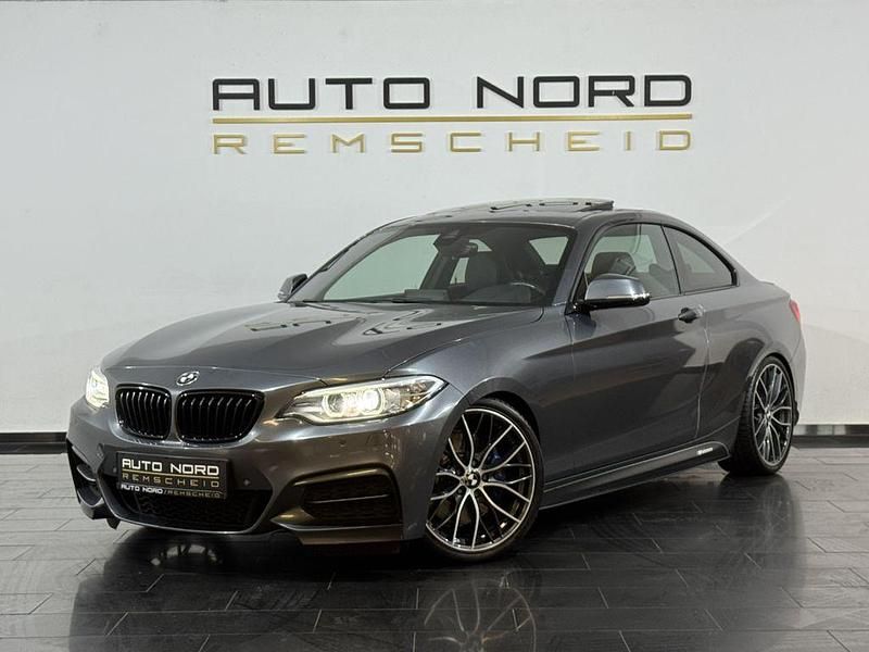 Silber Gebraucht 2016 BMW M240 M Performance Coupé | 33.990 € (Etwas zu teuer) - Bild 1/4