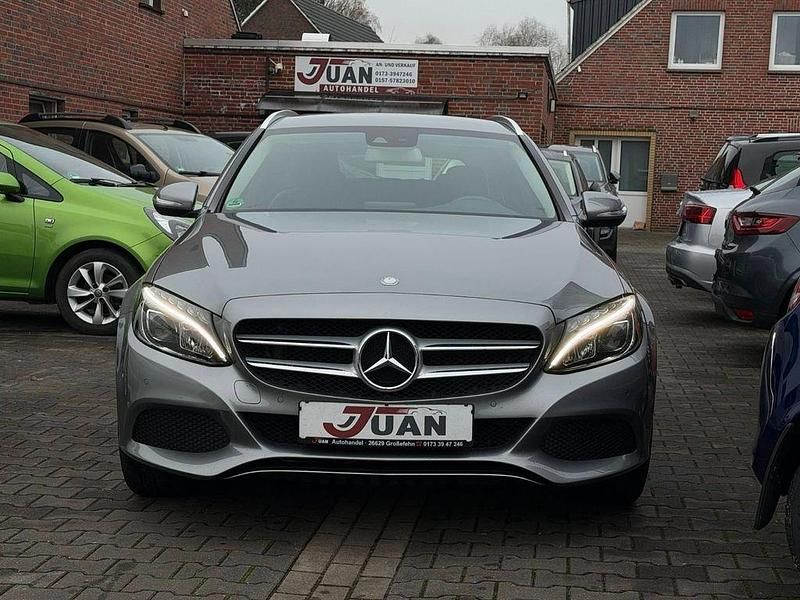 Gebraucht Mercedes C200 136 PS (100 kW) 2015 Grau Kombi