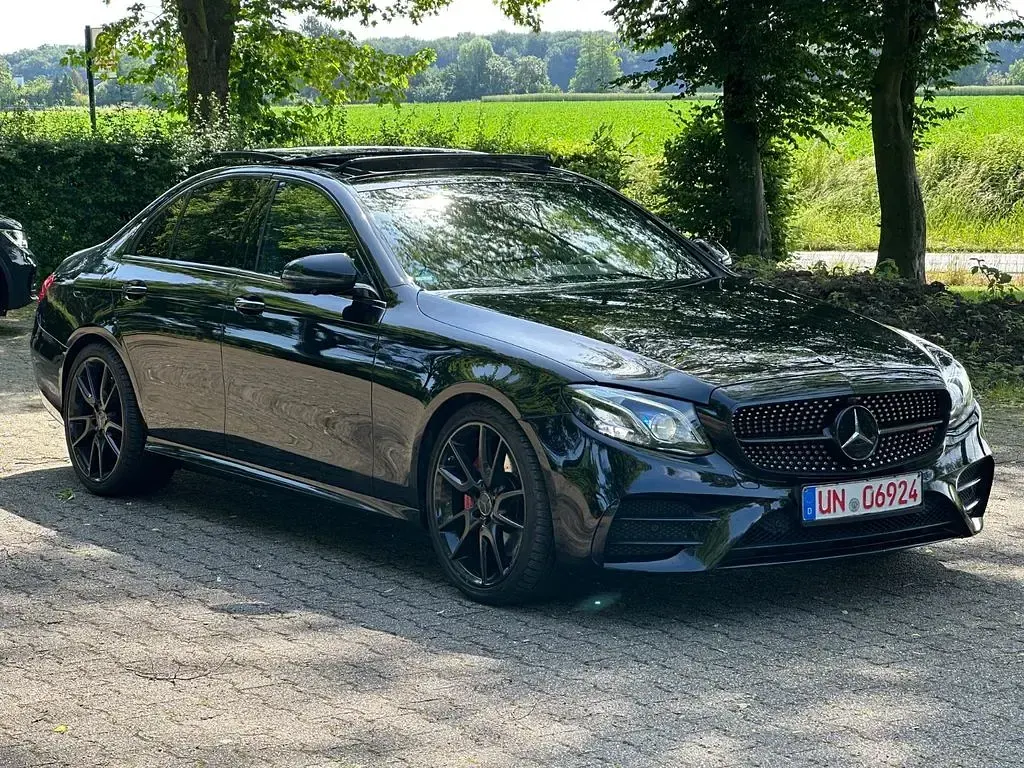 Gebraucht Mercedes E43 AMG AMG 401 PS (294 kW) 2016 Schwarz Limousine