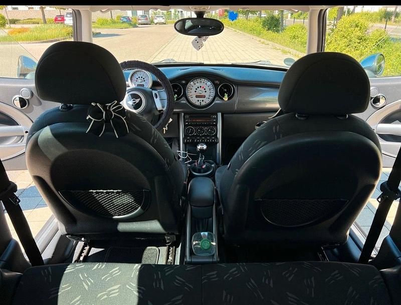 Gebraucht Mini ONE 90 PS (66 kW) 2006 Schwarz Kleinwagen