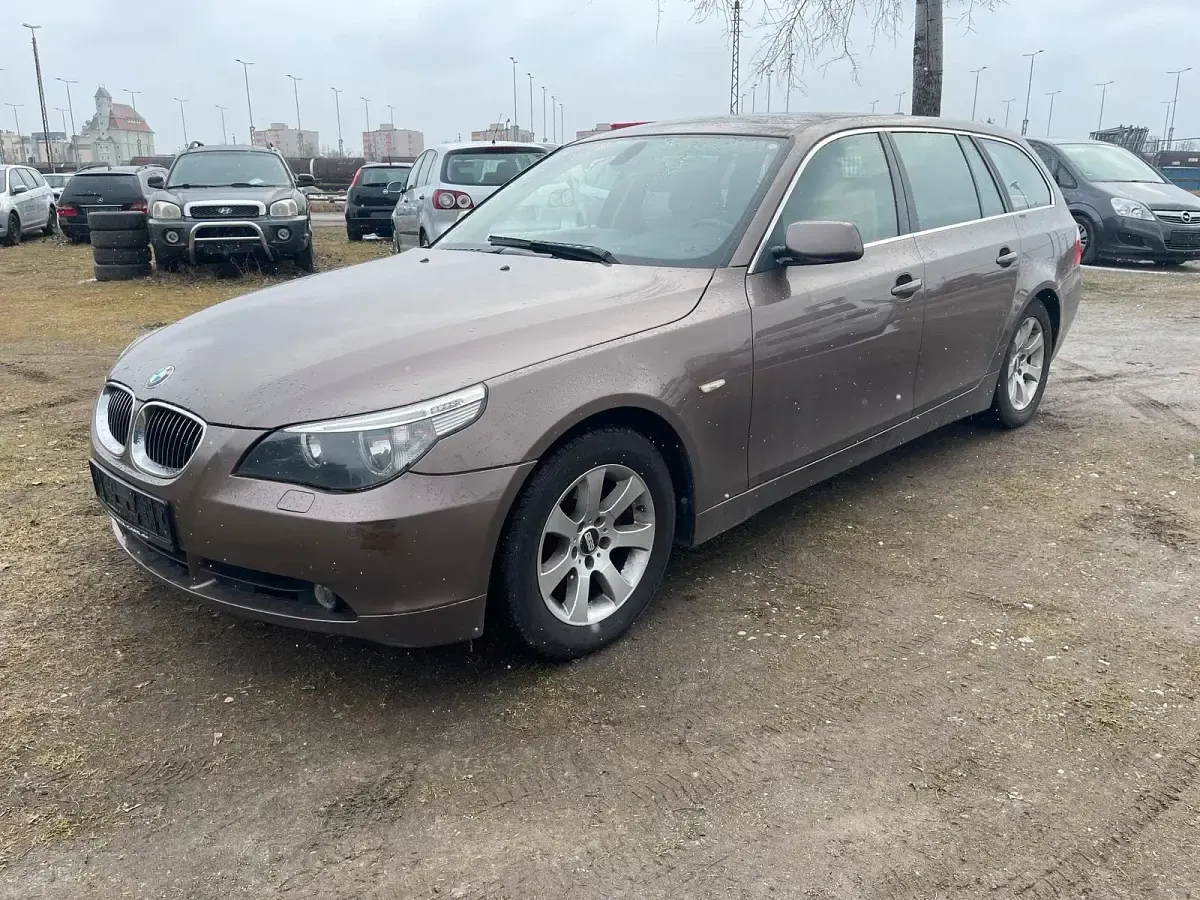 Second-hand BMW 525 177 CP (130 kW) 2006 Gri Break