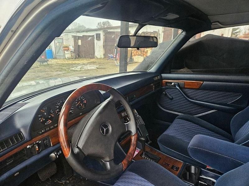 Gebraucht Mercedes S280 185 PS (136 kW) 1983 Grau Limousine