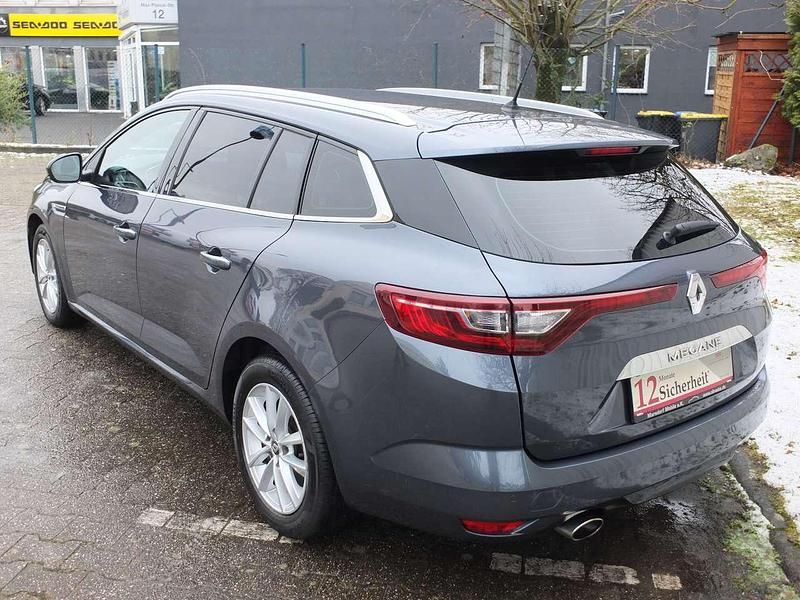 Gebraucht Renault Mégane GrandTour Intens 132 PS (97 kW) 2018 Grau Kombi