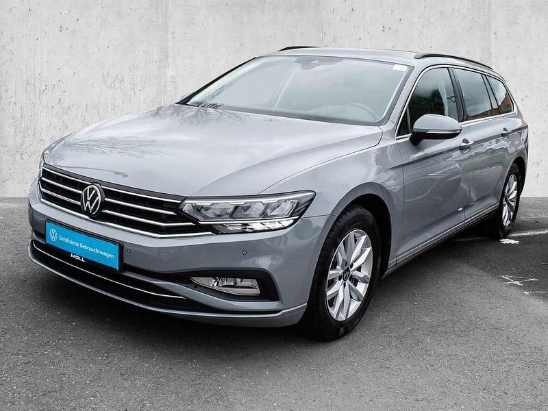 Gebraucht VW Passat Business 150 PS (110 kW) 2023 Grau Kombi