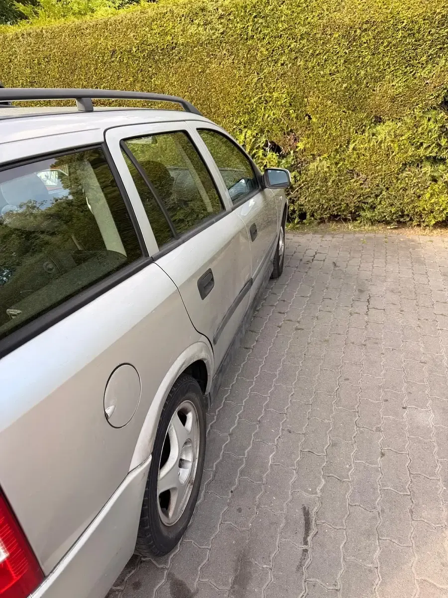 Gebraucht Opel Astra 1998 Silber Kombi