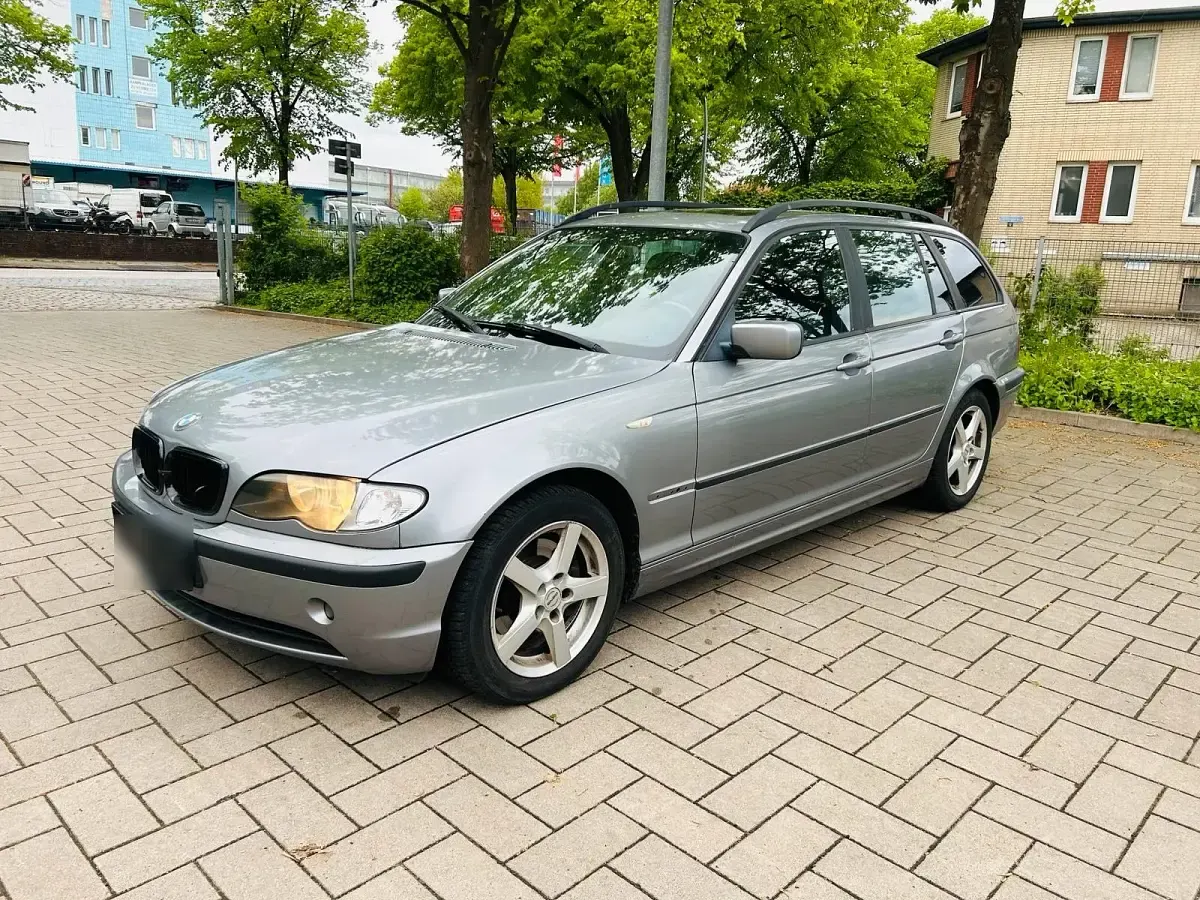 Gebraucht BMW 320 150 PS (110 kW) 2004 Grau Kombi