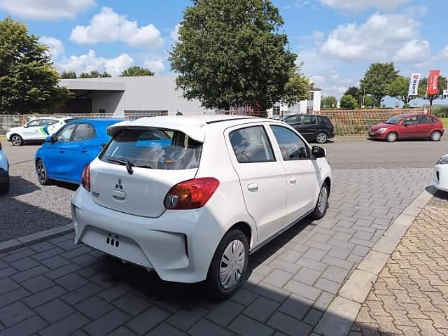Gebraucht Mitsubishi Space Star Select 71 PS (52 kW) 2024 Weiß Kleinwagen