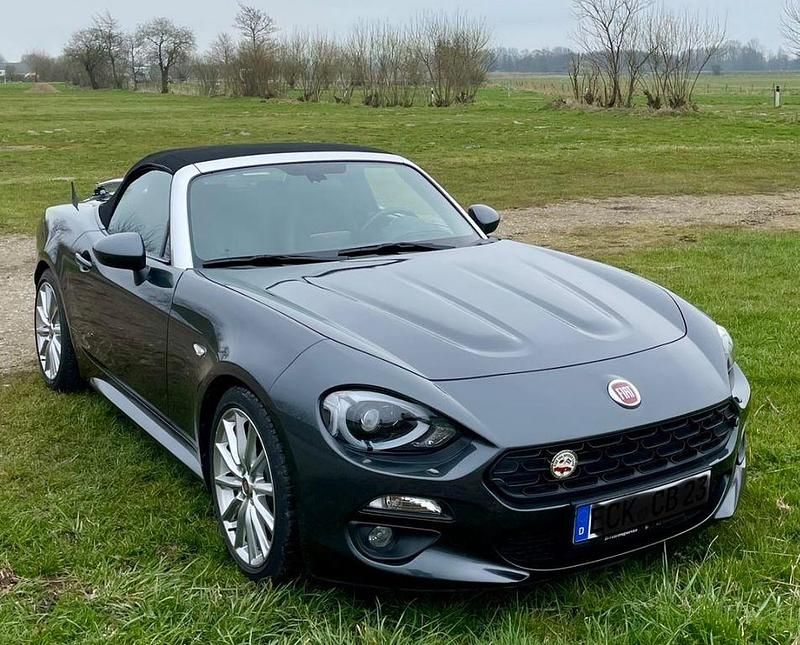 Gebraucht Fiat 124 Spider 140 PS (102 kW) 2019 Grau Cabrio
