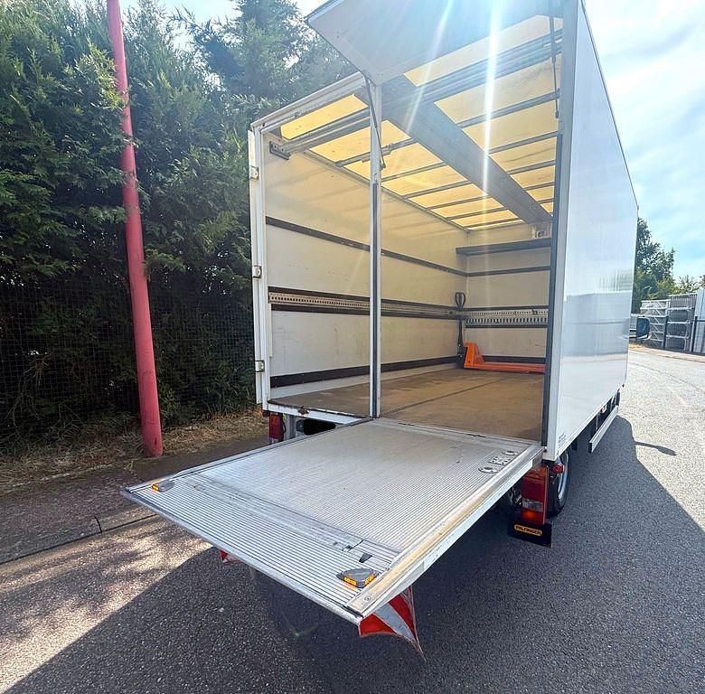 Gebraucht Mercedes Sprinter 144 PS (105 kW) 2019 Weiß Van