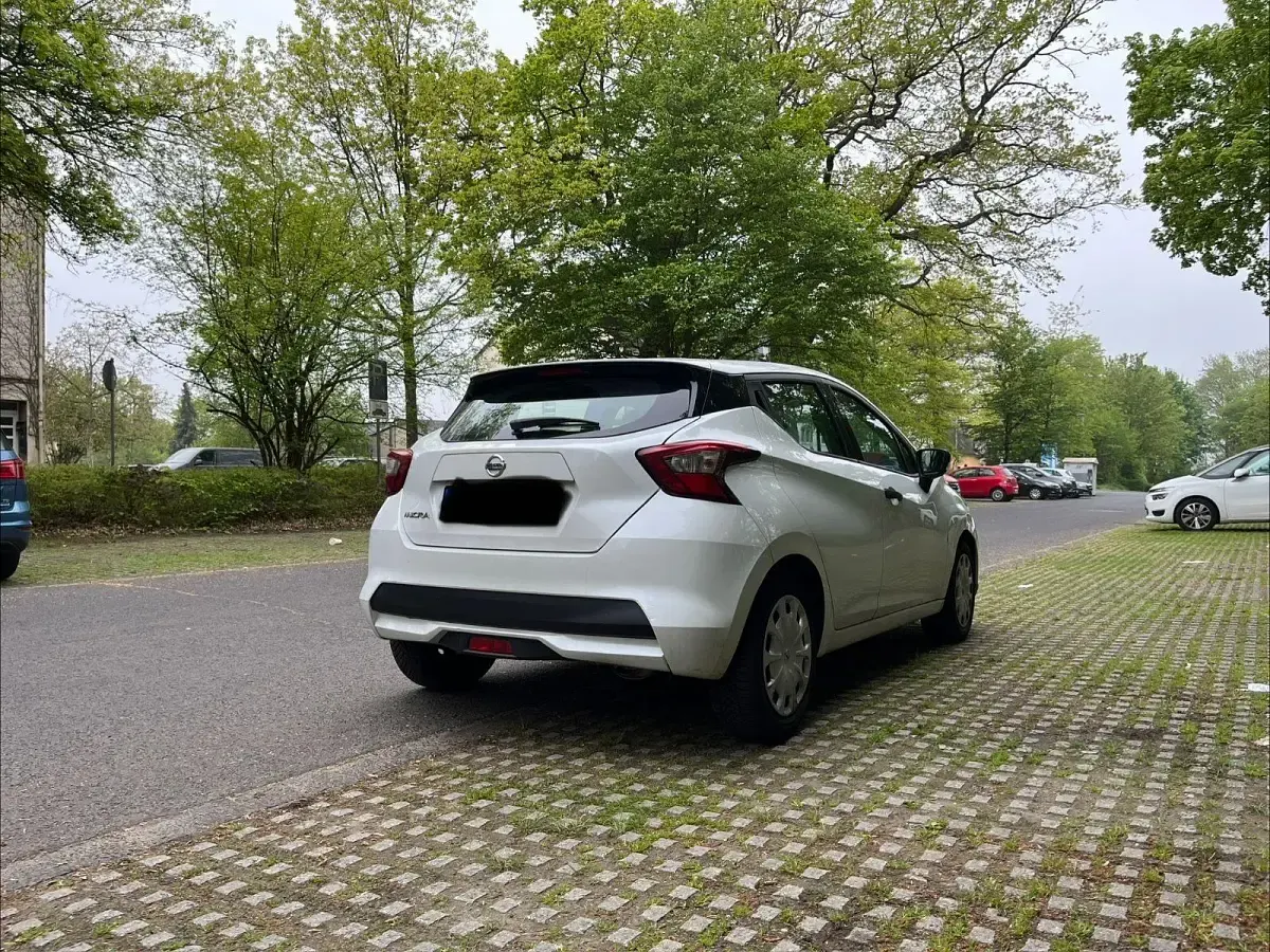 Gebraucht Nissan Micra 71 PS (52 kW) 2018 Weiß Kleinwagen