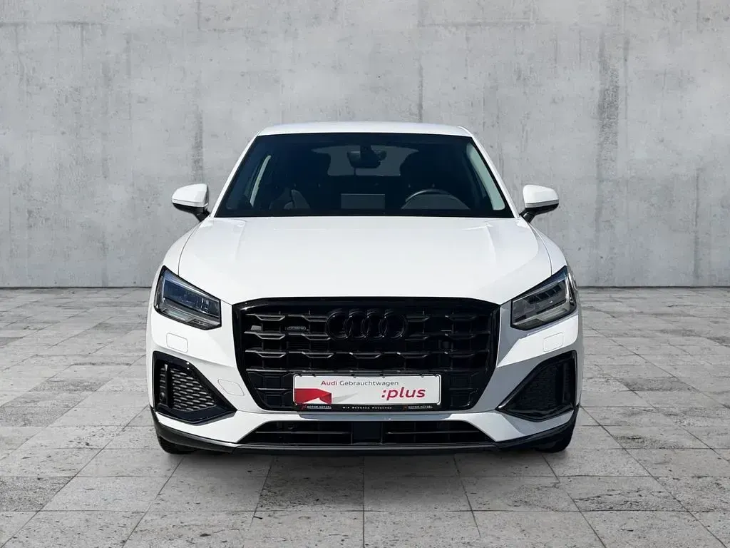Gebraucht Audi Q2 Ambiente 150 PS (110 kW) 2022 Ibisweiß SUV