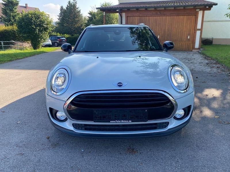 Silber Gebraucht 2018 Mini Cooper D Clubman Chili Kombi | 13.599 € (Fairer Preis) - Bild 1/4