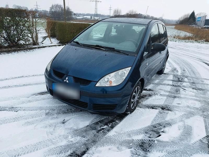 Blau Gebraucht 2006 Mitsubishi Colt Kleinwagen | 2.000 € (Fairer Preis) - Bild 1/4