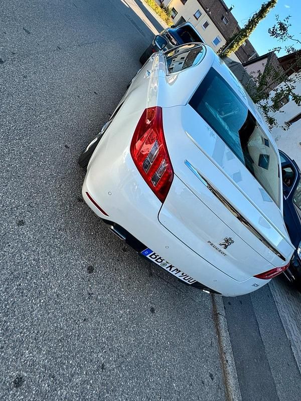 Weiß Gebraucht 2014 Peugeot 508 GT Limousine | 8.100 € (Fairer Preis) - Bild 1/4
