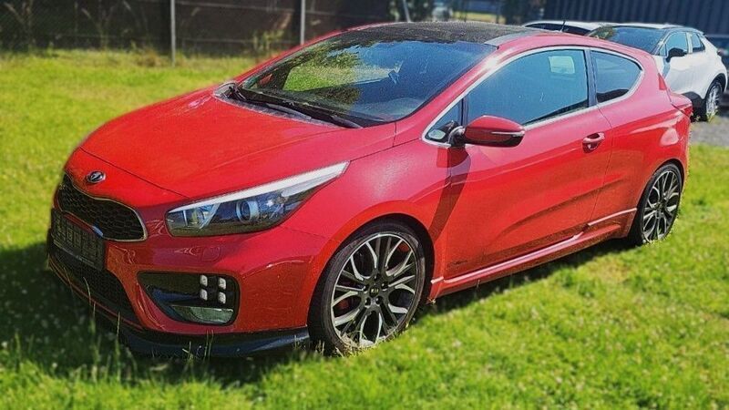 Rot Gebraucht 2014 Kia ProCeed GT-Track Kleinwagen | 9.999 € (Superpreis) - Bild 1/4