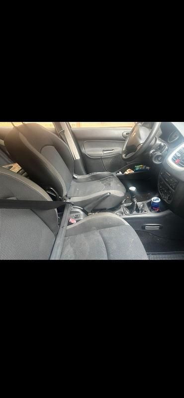 Gebraucht Peugeot 206+ 75 PS (55 kW) 2011 Beige Kleinwagen