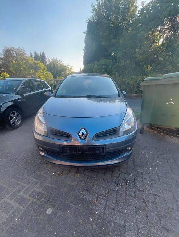 Blau Gebraucht 2006 Renault Clio II Expression Limousine | 1.350 € (Fairer Preis) - Bild 1/4
