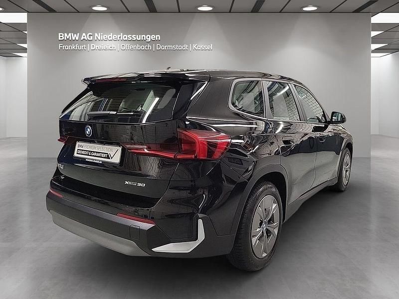 Gebraucht BMW iX1 Performance 225 kW (306 PS) 2023 Schwarz SUV