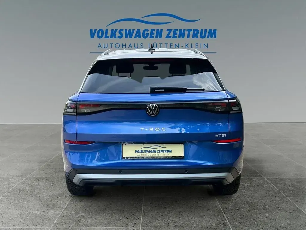 Neu VW T-Roc Life 116 PS (85 kW) 2026 Blau SUV