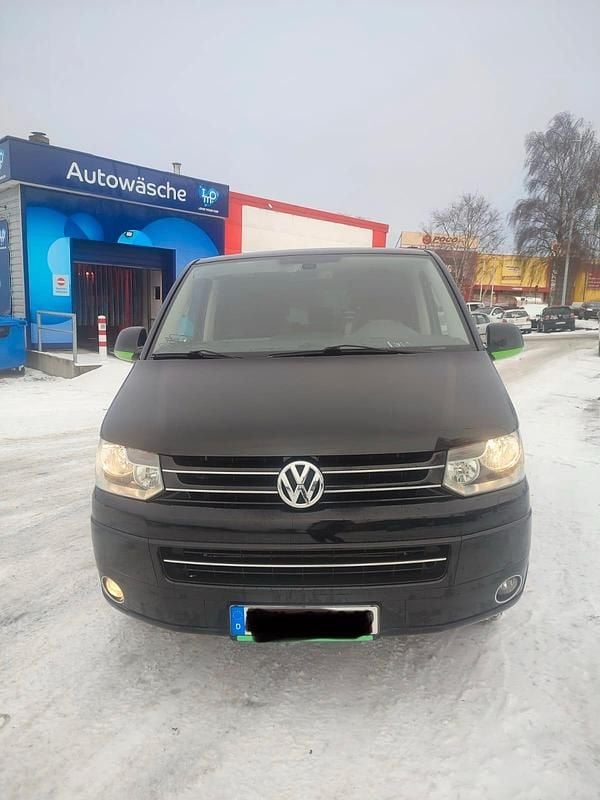 Usata VW Multivan 140 CV (102 kW) 2011 Nero Monovolume
